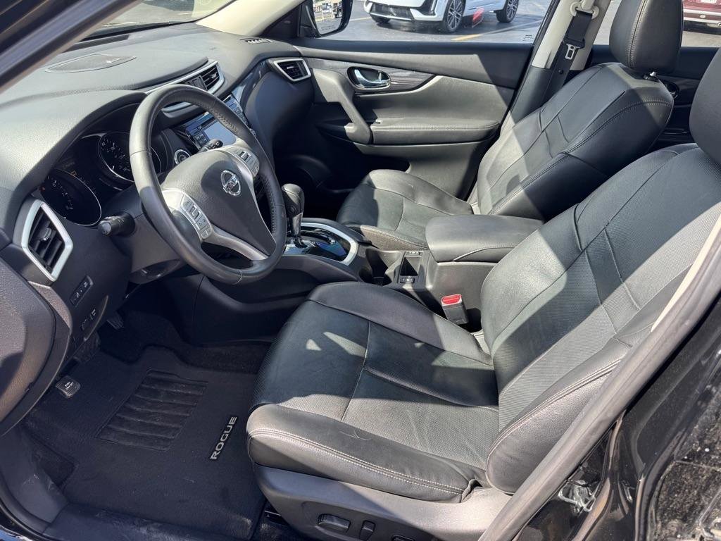 Used 2016 Nissan Rogue SL w/ SL Premium Package image 9