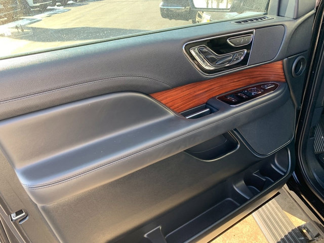 Certified 2024 Lincoln Navigator Reserve w/ Monochromatic Package image 22