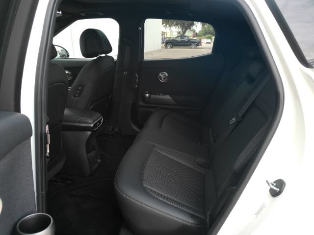 Used 2024 Genesis GV60 RWD image 17