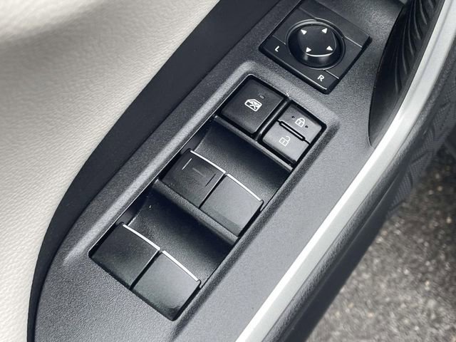 Used 2020 Toyota RAV4 Limited AWD/4WD image 15