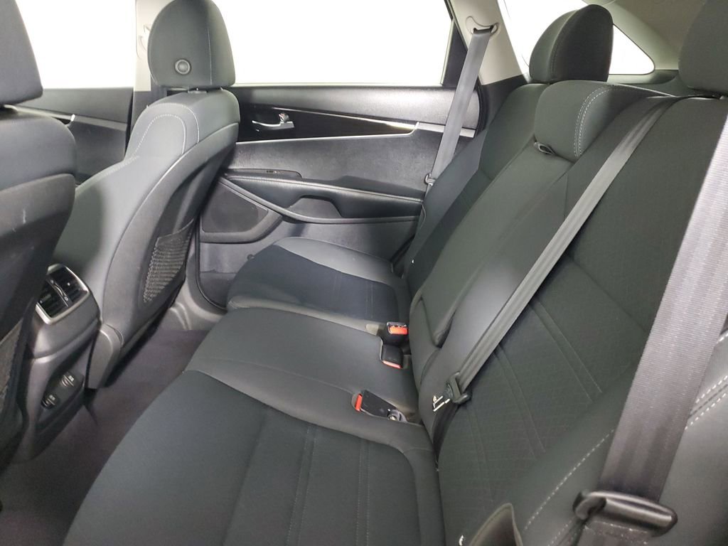 Used 2020 Kia Sorento LX FWD image 24