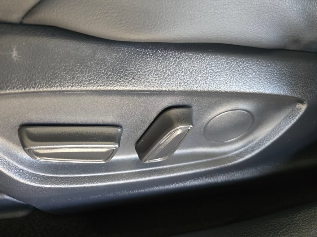 Used 2024 Toyota Corolla XSE FWD image 25