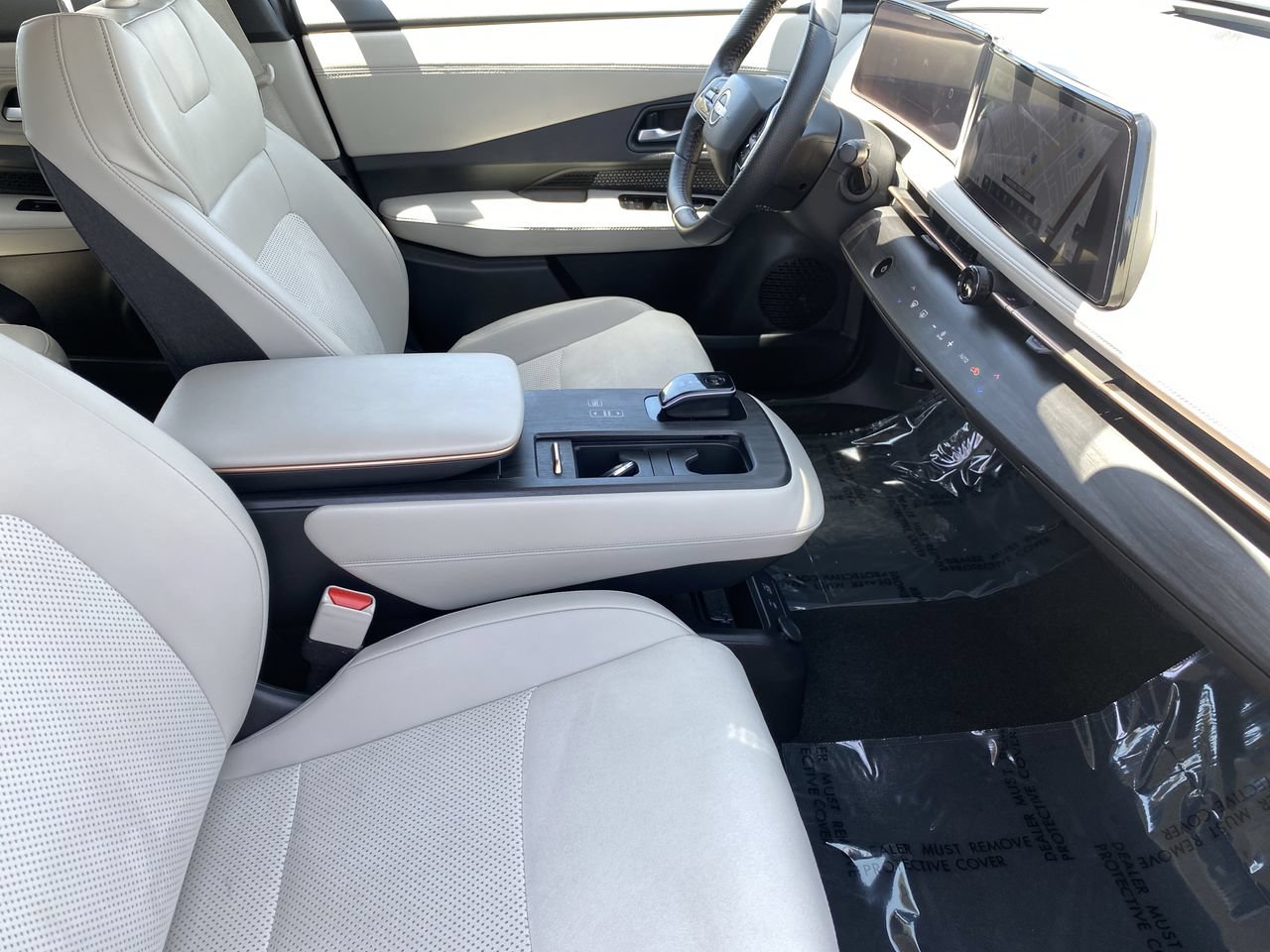 Certified 2023 Nissan Ariya FWD image 10
