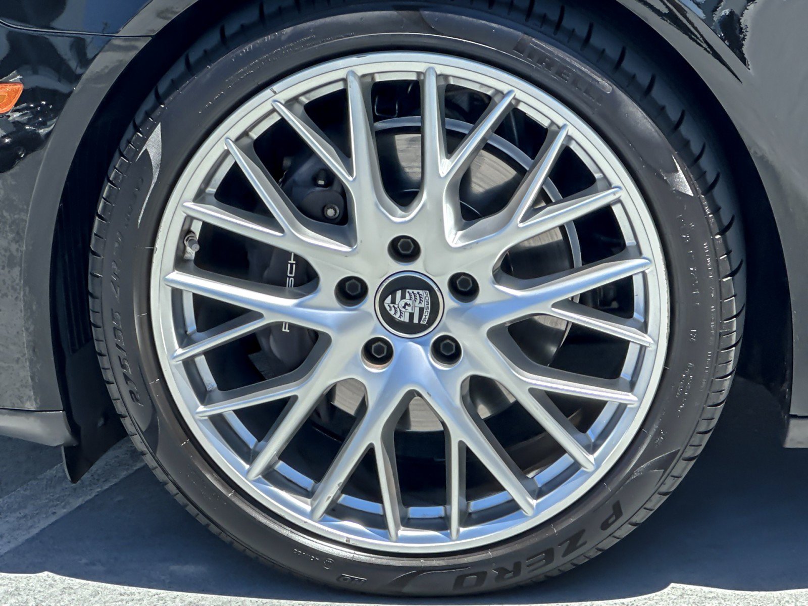 Used 2023 Porsche Panamera image 24