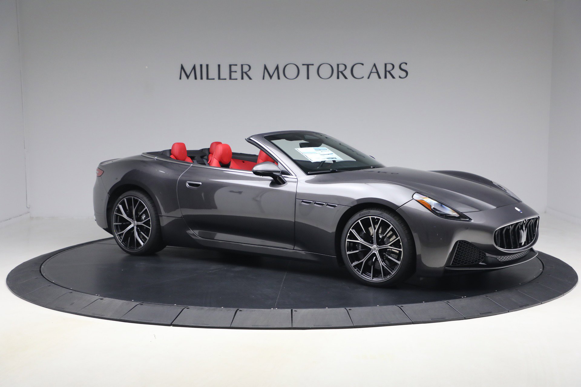 New 2026 Maserati GranCabrio Modena image 9