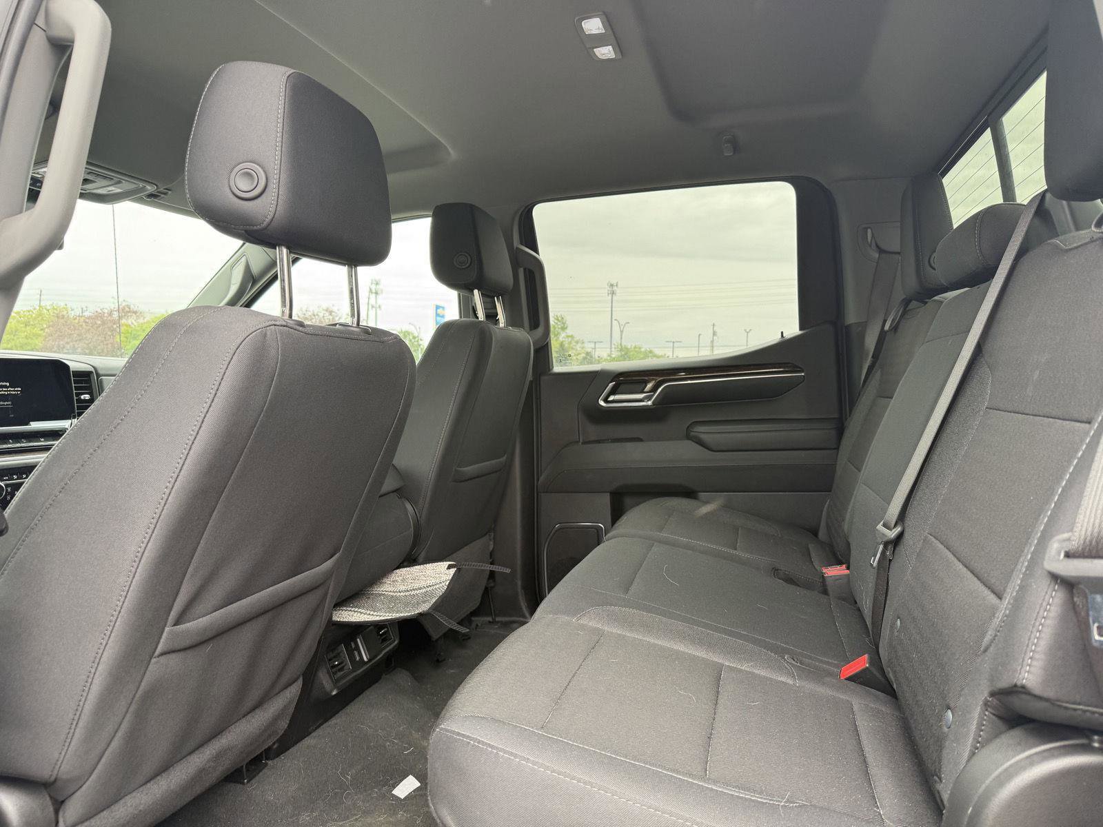 Used 2024 GMC Sierra 1500 SLE w/ Preferred Package AWD/4WD image 10