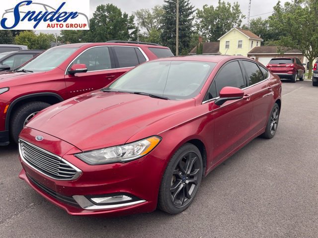 Used 2018 Ford Fusion SE w/ Equipment Group 201A FWD image 1