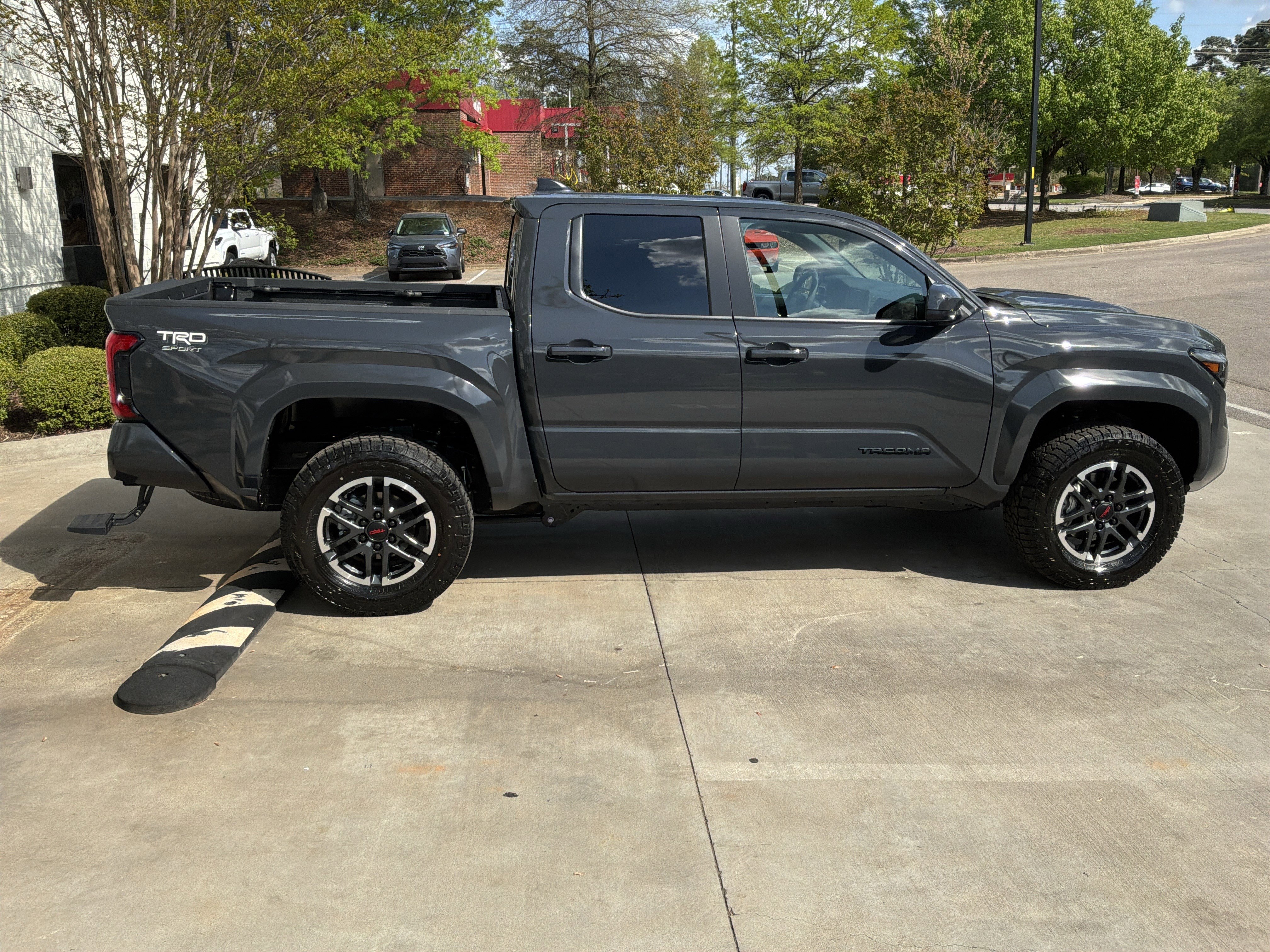 Used 2026 Toyota Tacoma TRD Sport image 11