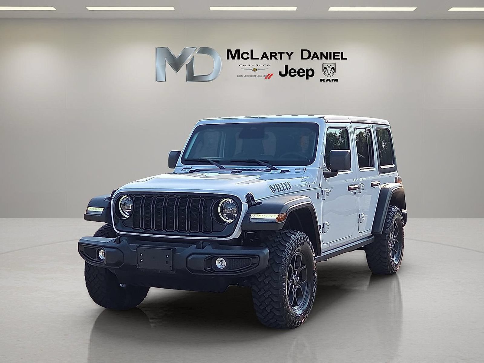 Used 2025 Jeep Wrangler Unlimited Sport AWD/4WD image 2