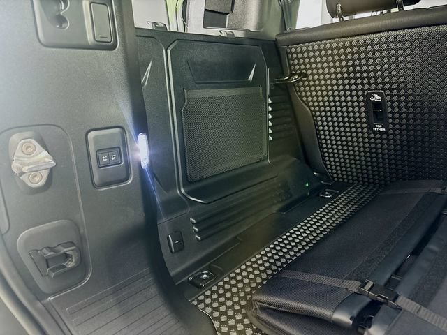 Used 2026 Land Rover Defender 110 S AWD/4WD image 24