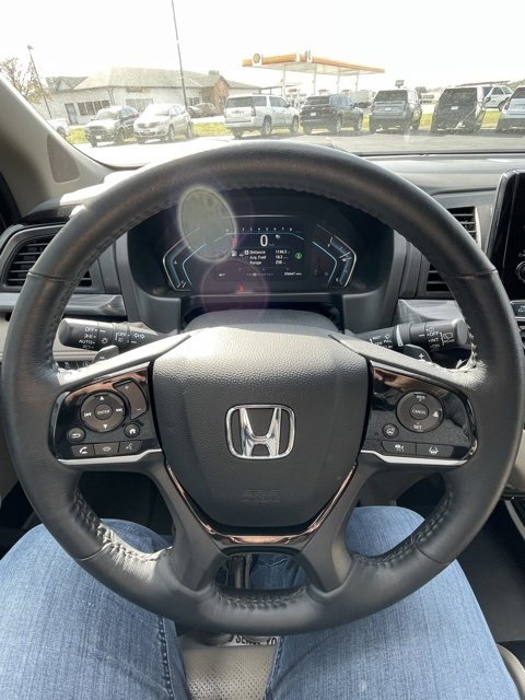 Used 2023 Honda Odyssey Elite image 22