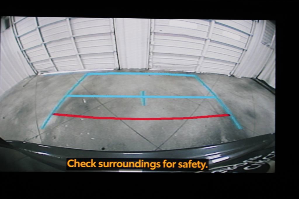 Used 2025 Toyota Highlander XSE image 32