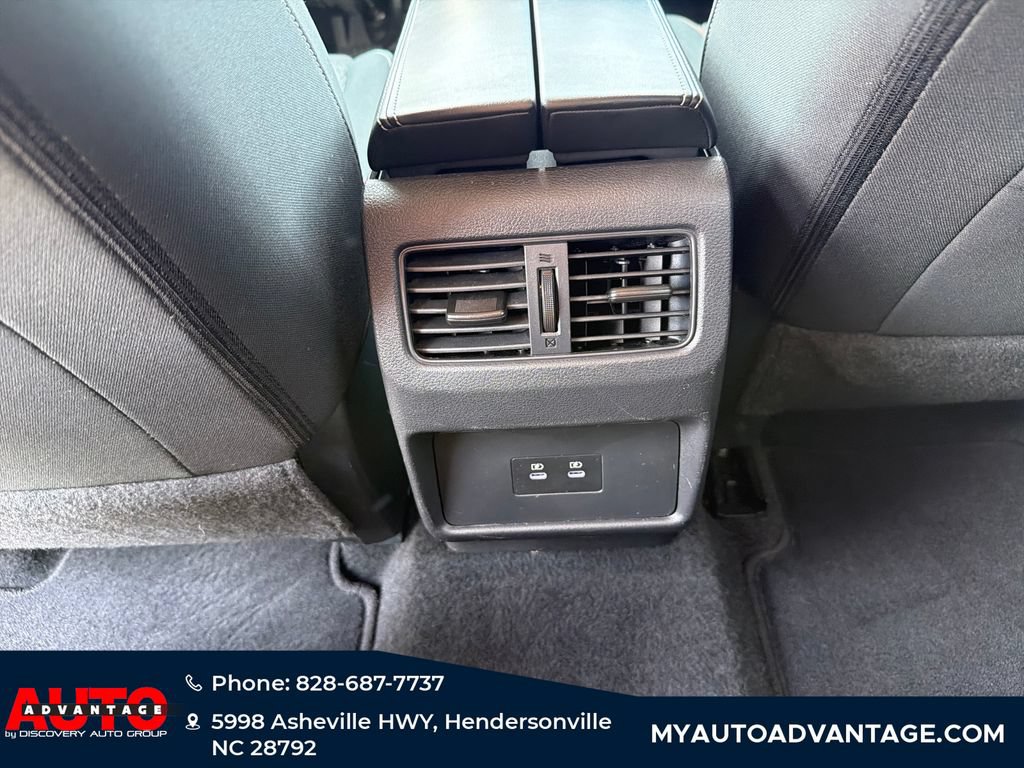 Used 2025 Nissan Rogue SV AWD/4WD image 27