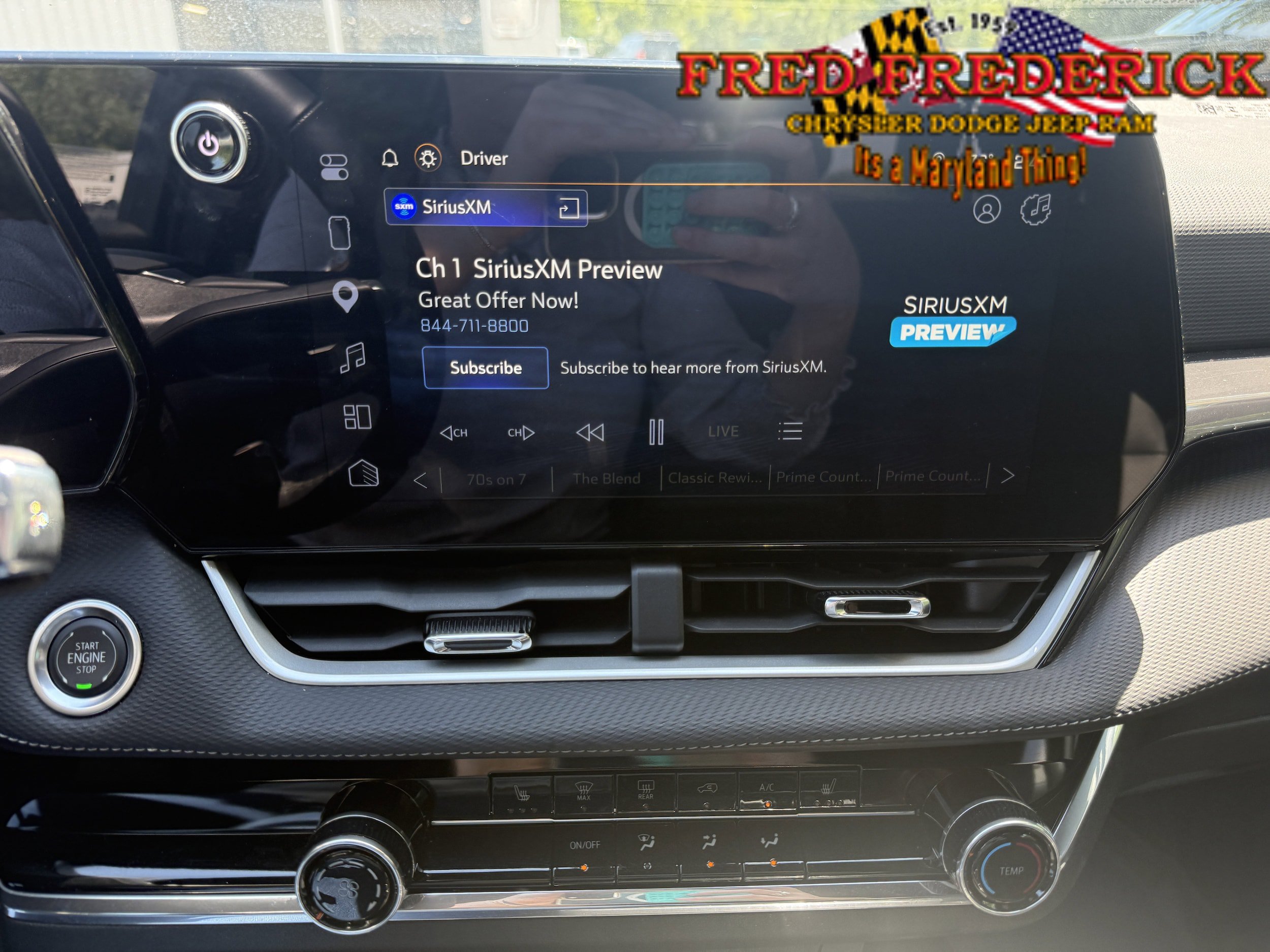 Used 2025 Chevrolet Equinox LT AWD/4WD image 12