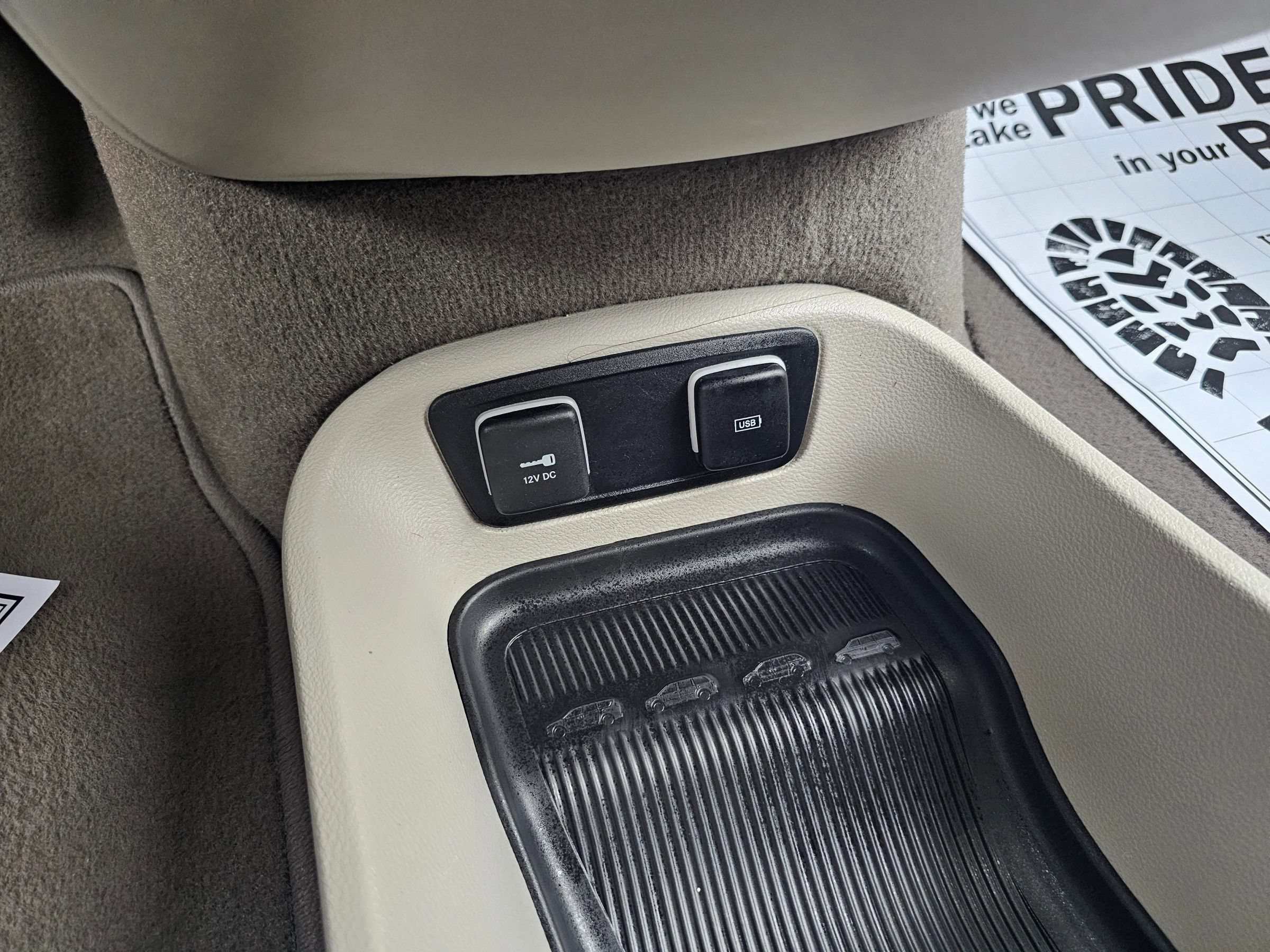 Used 2020 Chrysler Pacifica Touring w/ Advanced Safetytec Group FWD image 31