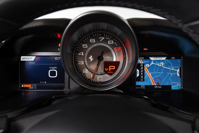 Used 2021 Ferrari 812 GTS RWD image 33