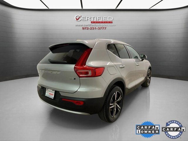 Used 2025 Volvo XC40 B5 Core image 6