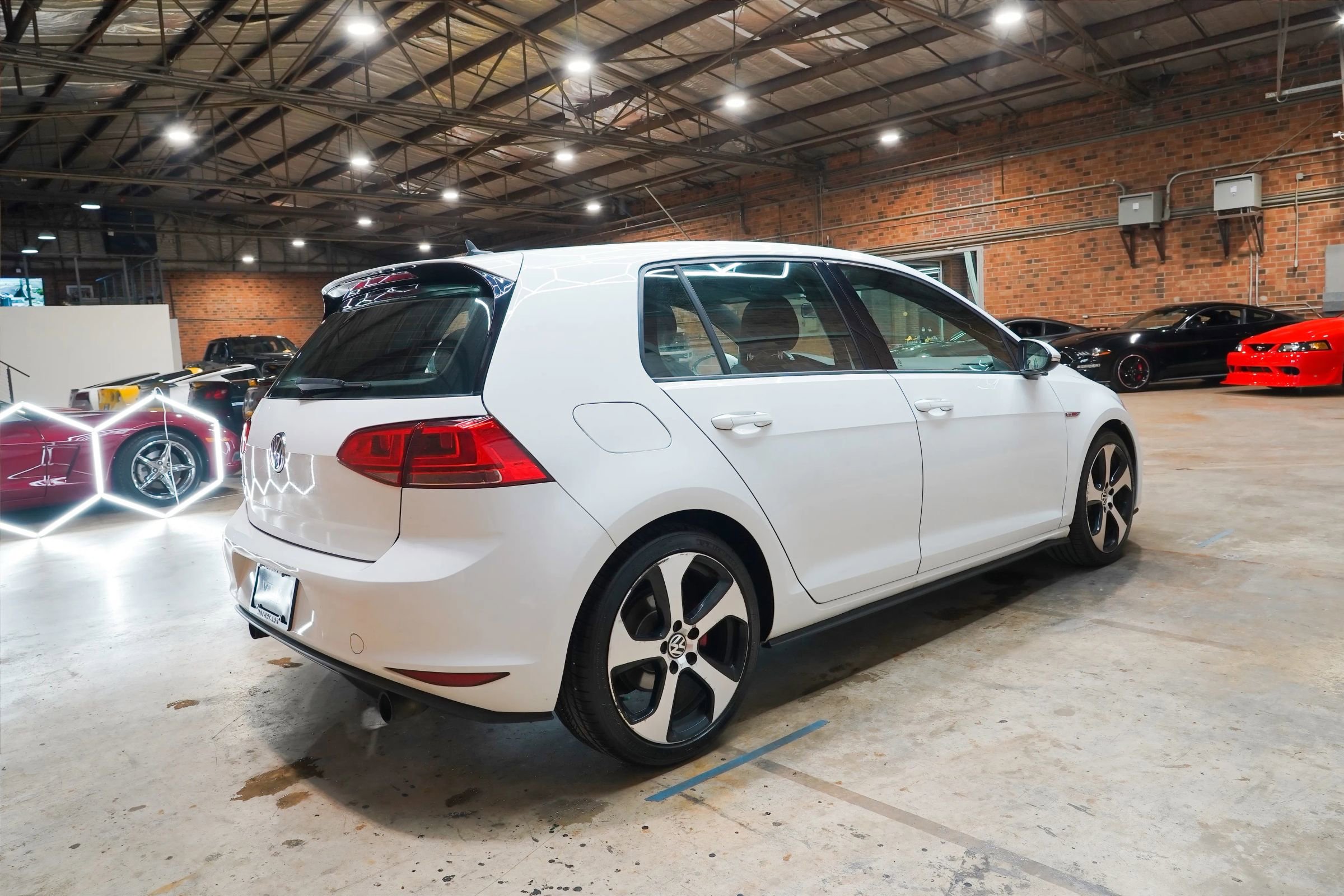 Used 2015 Volkswagen GTI S FWD image 15