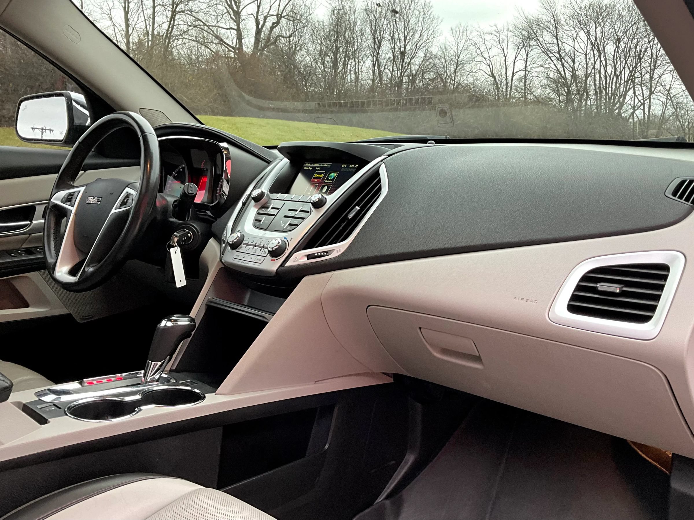 Used 2016 GMC Terrain SLT w/ Open Road Package FWD image 9