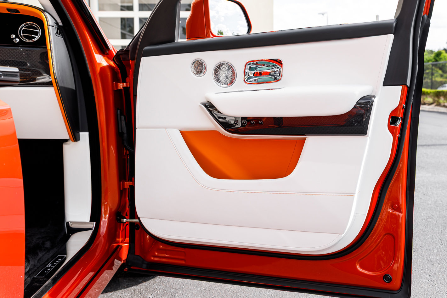 Certified 2026 Rolls-Royce Cullinan Black Badge AWD/4WD image 43