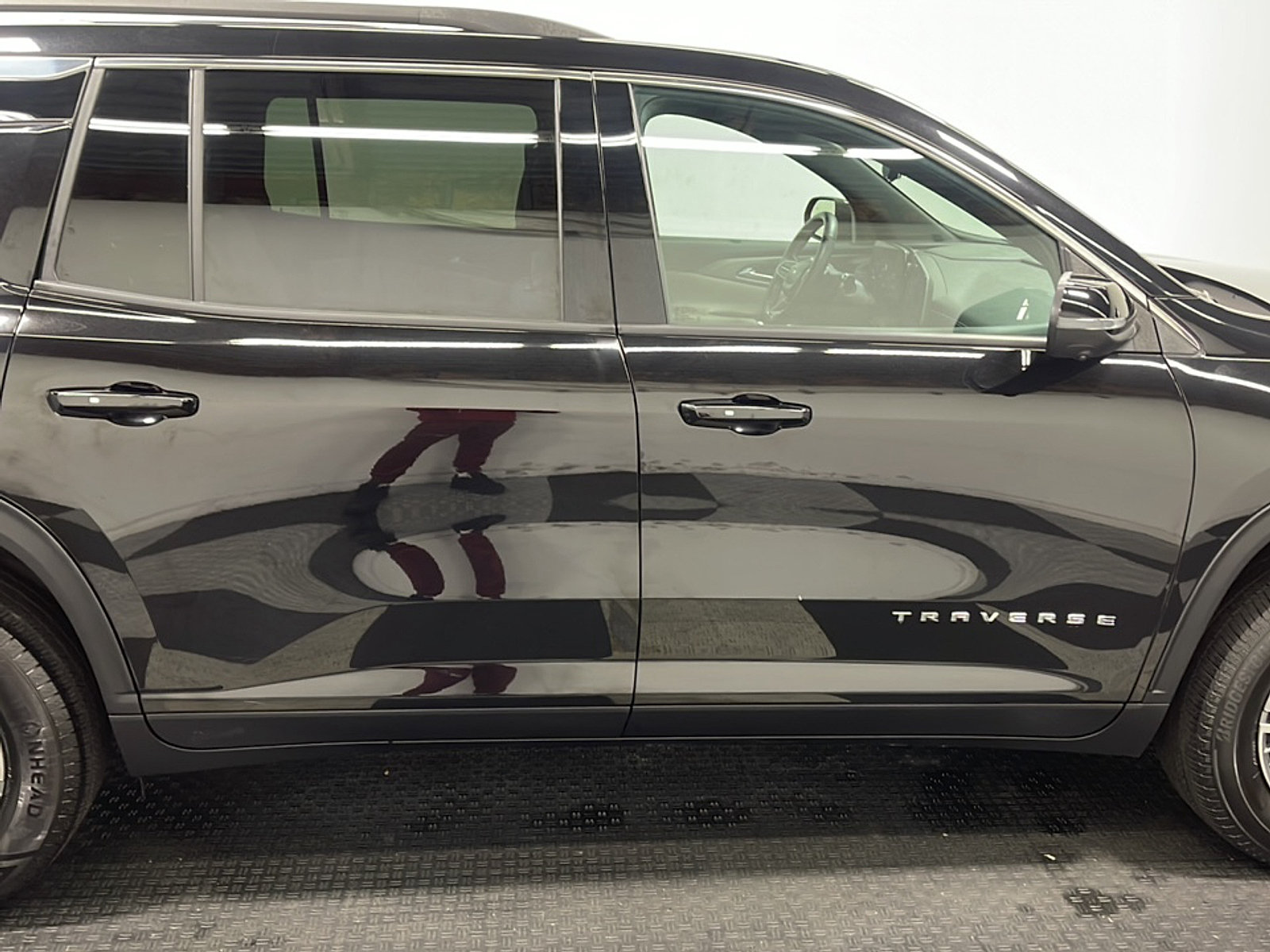 Used 2026 Chevrolet Traverse LT w/ Driver Confidence Package FWD image 21