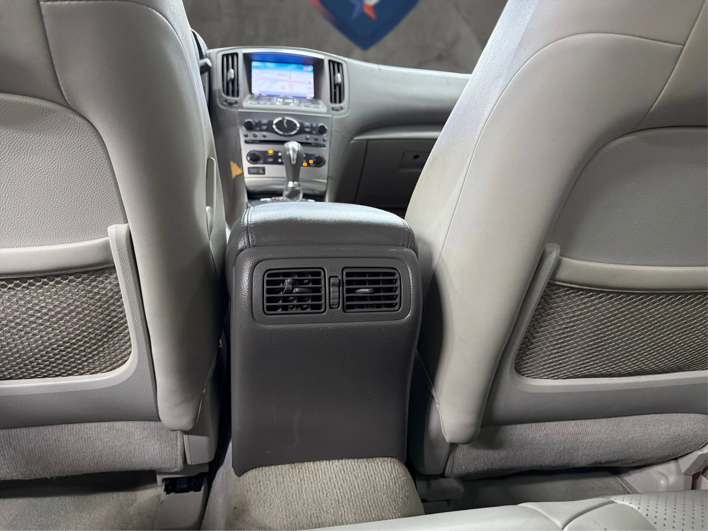 Used 2010 INFINITI G37 Journey w/ Premium Pkg image 30