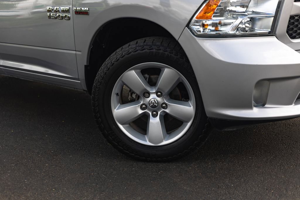 Used 2016 RAM 1500 Express w/ Popular Equipment Group AWD/4WD image 4