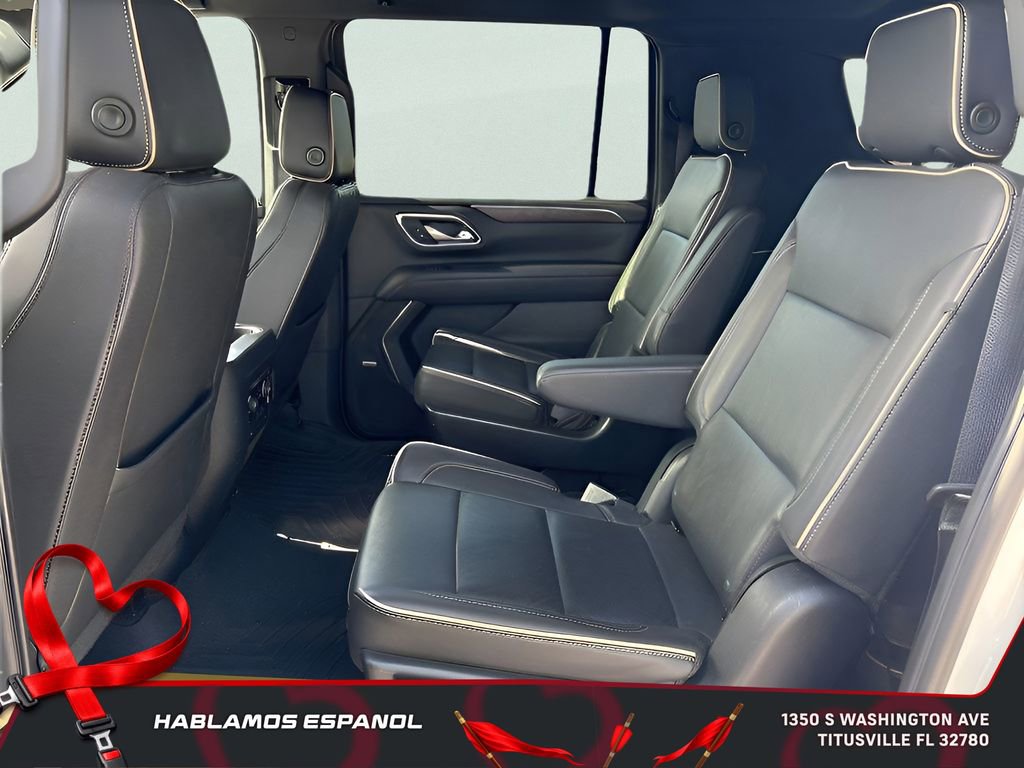 Used 2023 Chevrolet Suburban Premier image 23
