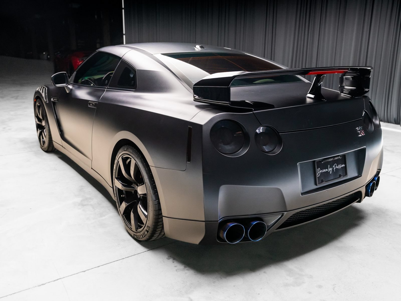 Used 2009 Nissan GT-R Premium AWD/4WD image 37