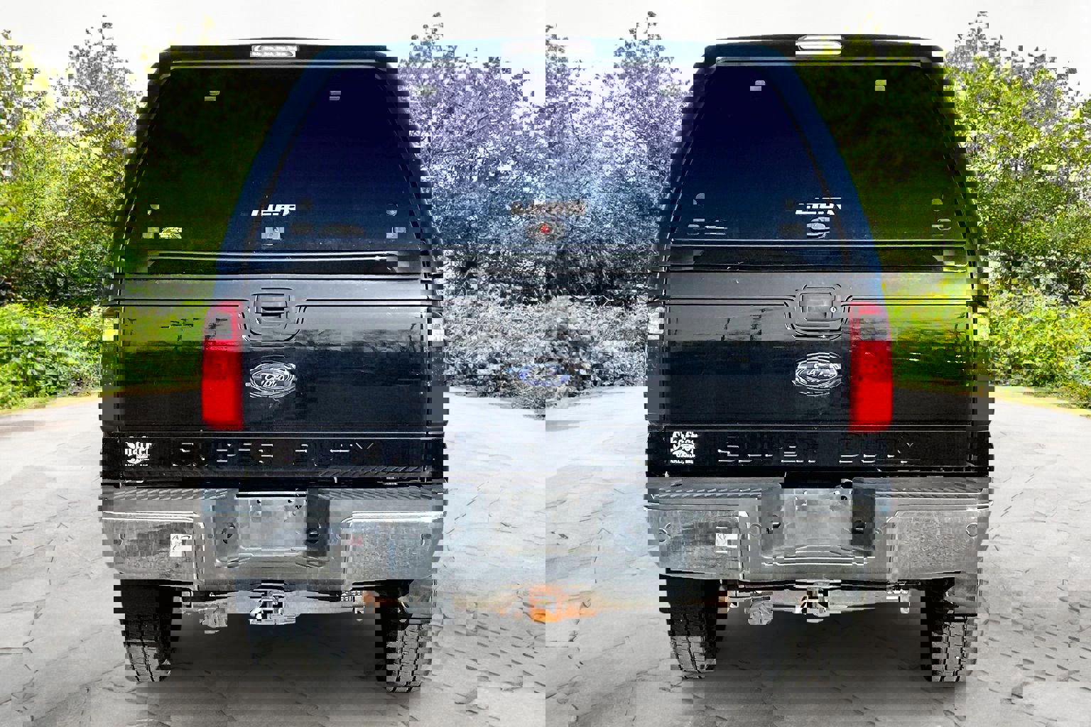 Used 2016 Ford F350 Lariat w/ Lariat Ultimate Package image 4