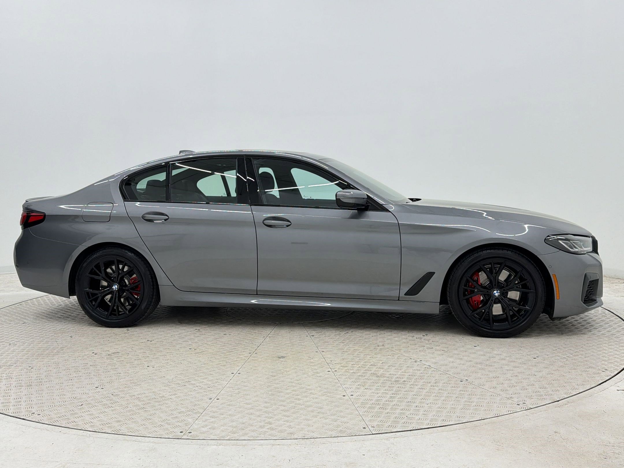 Certified 2023 BMW 530i w/ M Sport Package image 8