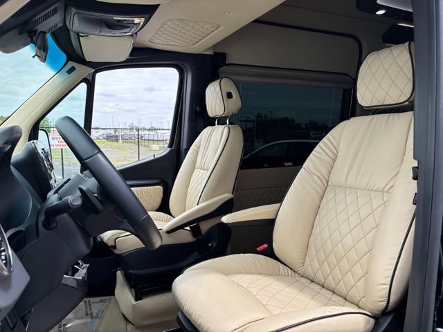 Used 2021 Mercedes-Benz Sprinter 3500 image 23