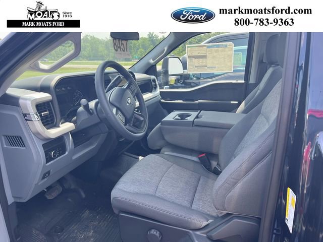 New 2025 Ford F250 XLT image 9