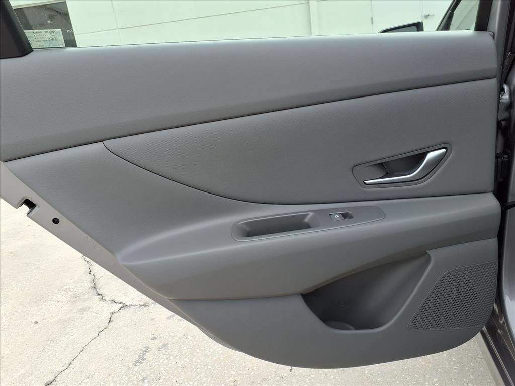 Used 2026 Hyundai Elantra Sport FWD image 16