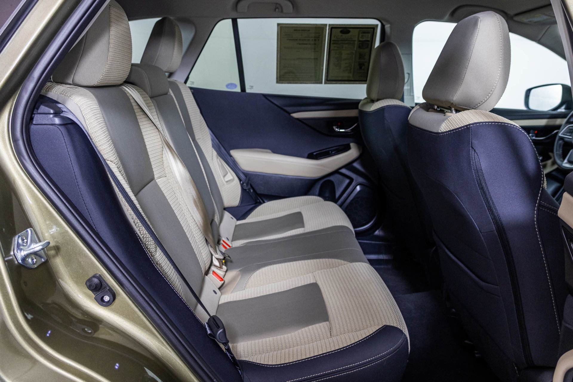 Used 2024 Subaru Outback Premium image 41