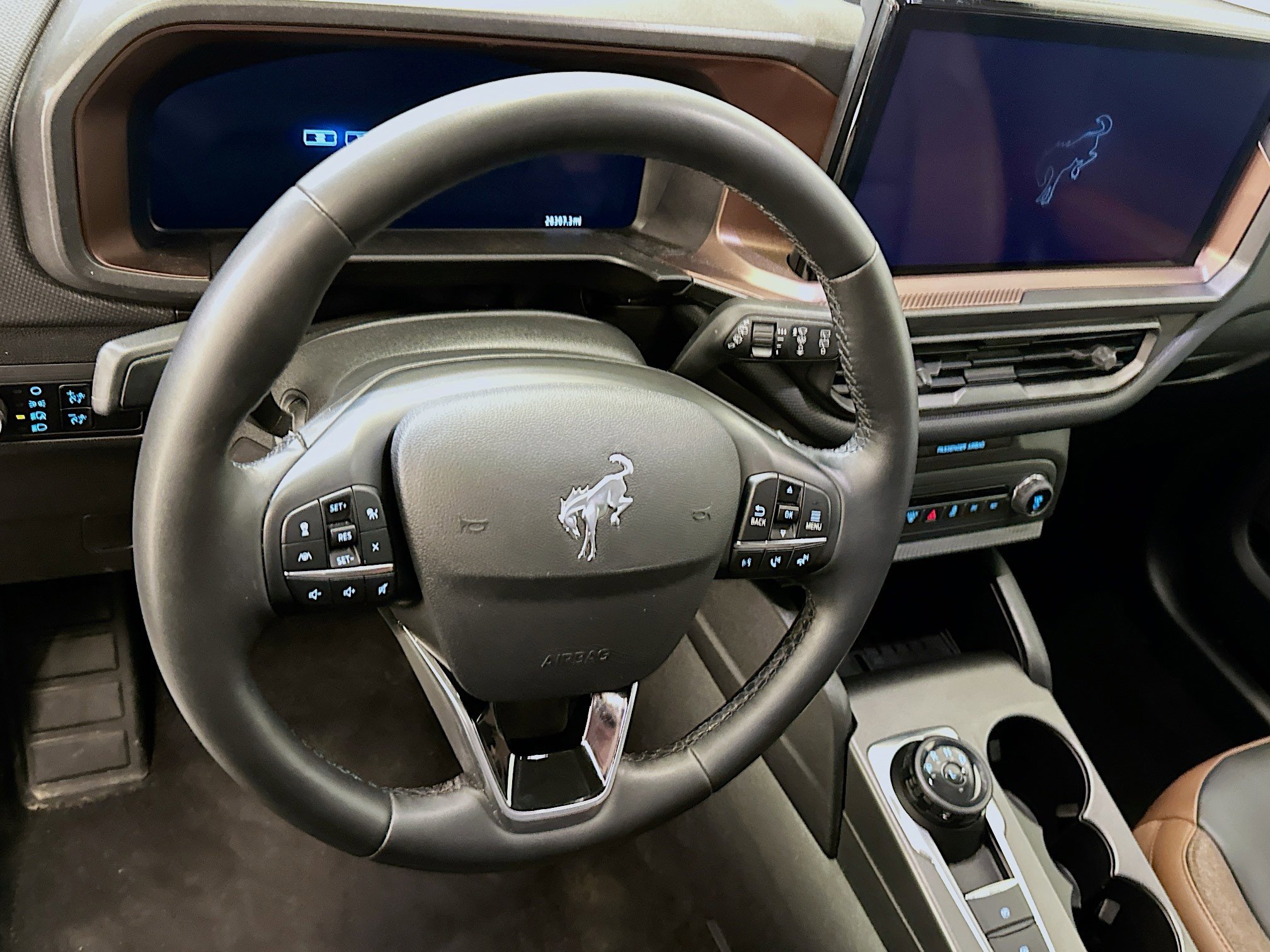 Used 2025 Ford Bronco Sport Outer Banks w/ Outer Banks Tech Package+ AWD/4WD image 18