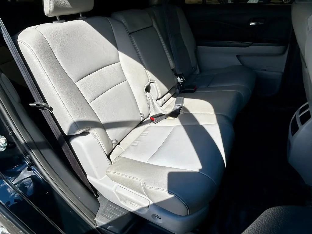 Used 2017 Honda Pilot EX-L image 17