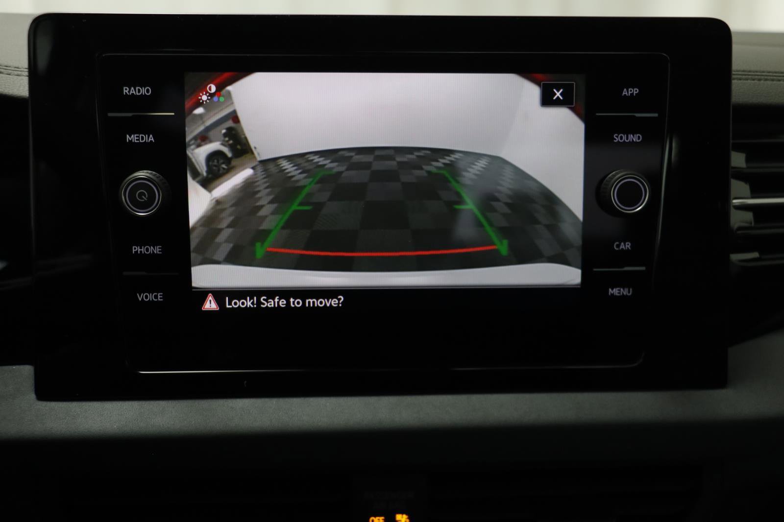 New 2026 Volkswagen Jetta SE image 9