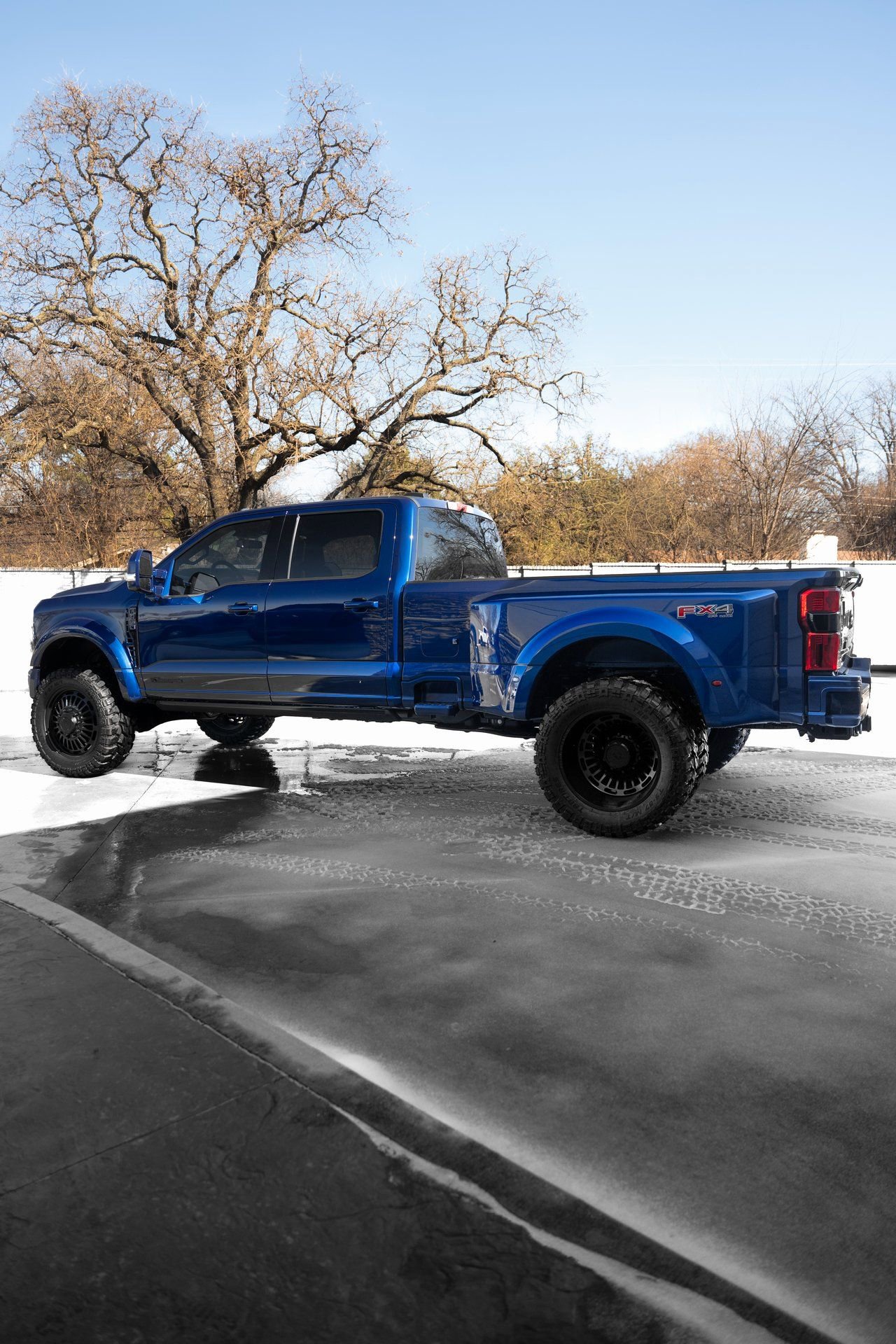 Used 2026 Ford F450 Lariat w/ FX4 Off-Road Package image 3
