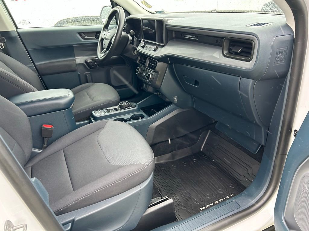 Used 2022 Ford Maverick XL FWD image 3