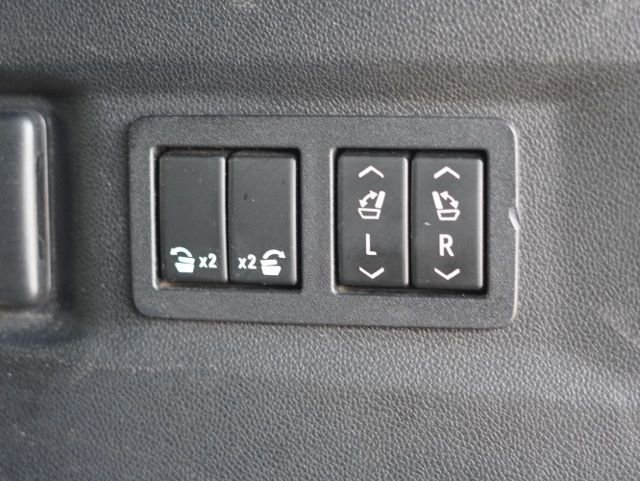 Used 2021 Chevrolet Tahoe RST w/ Luxury Package image 43