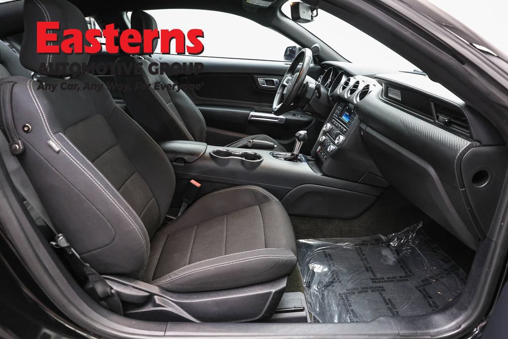 Used 2017 Ford Mustang Coupe RWD image 21