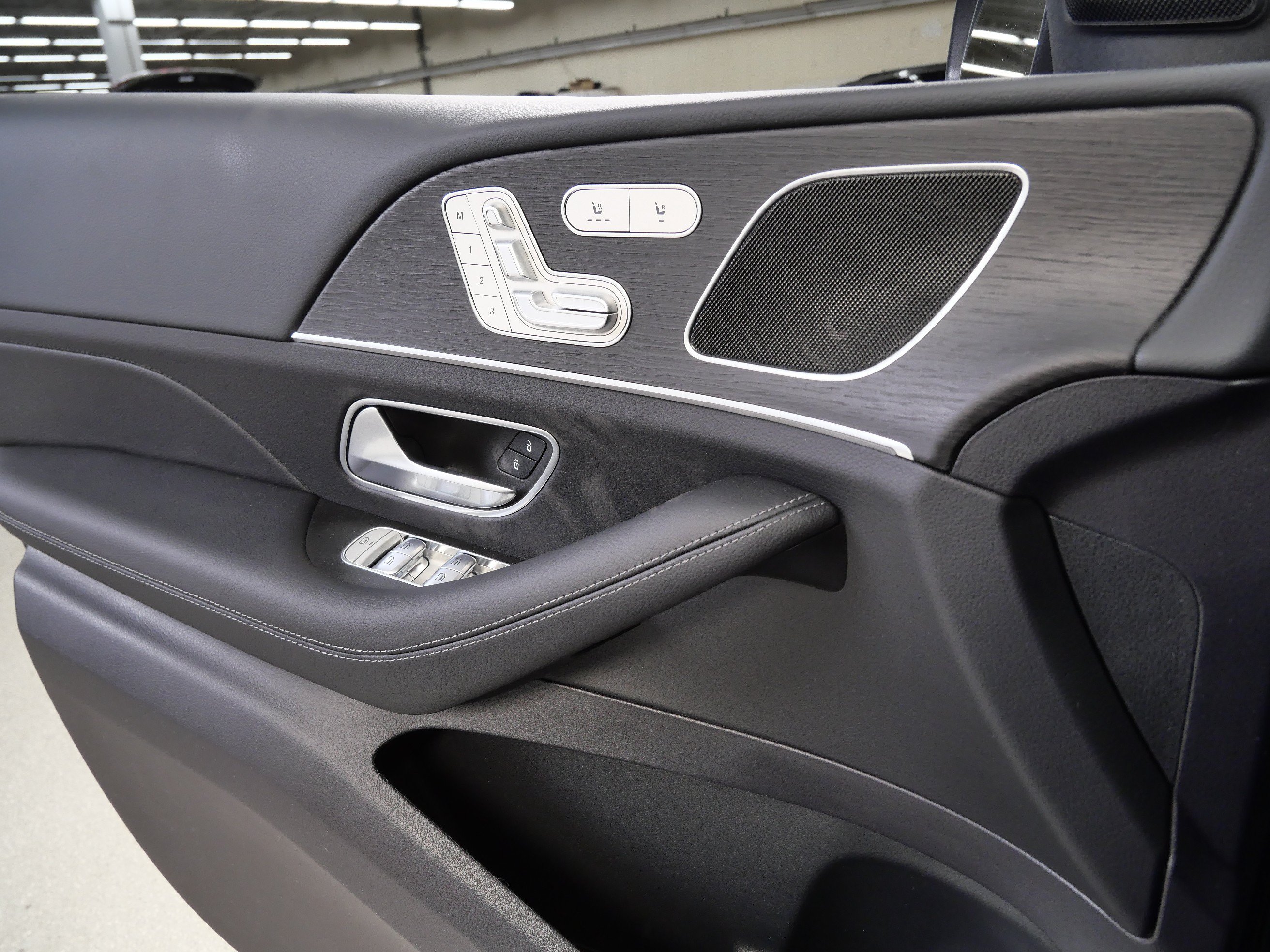 New 2026 Mercedes-Benz GLE 350 4MATIC image 13