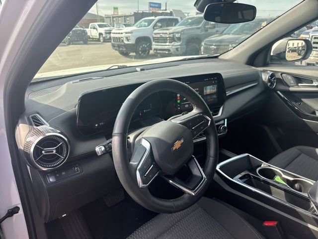 Used 2025 Chevrolet Equinox LT image 11