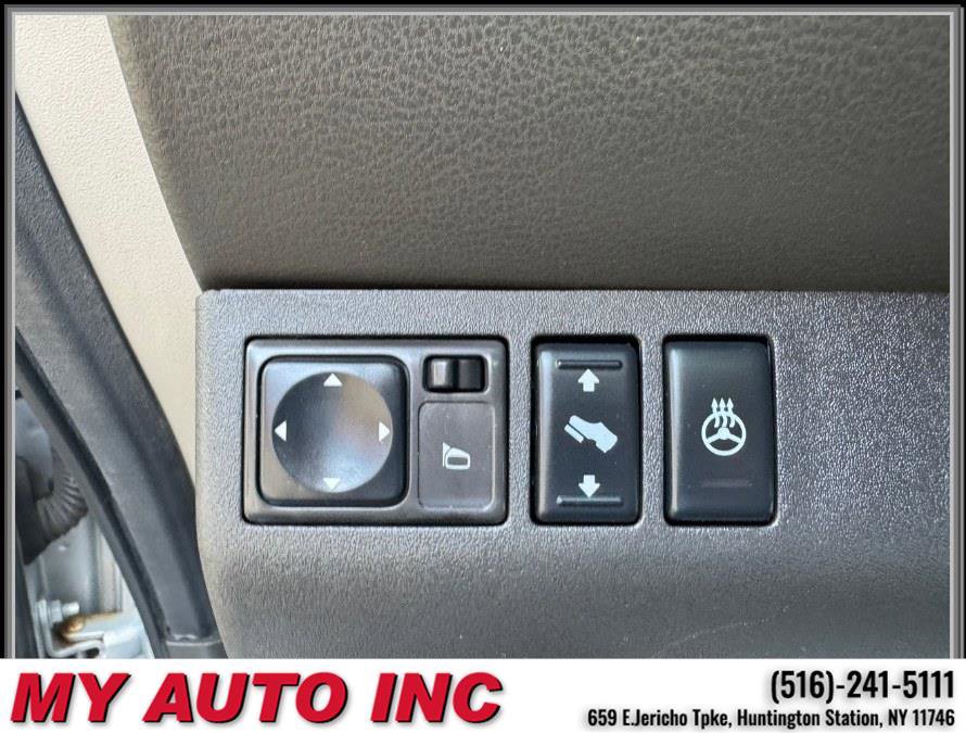 Used 2011 Nissan Pathfinder LE w/ Navigation Pkg image 24