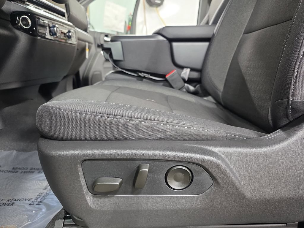 New 2026 GMC Sierra 3500 SLE AWD/4WD image 26