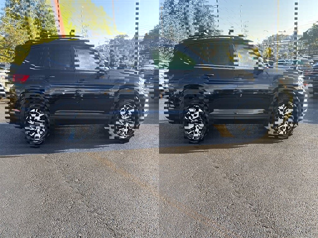 New 2026 Volkswagen Atlas SE image 4