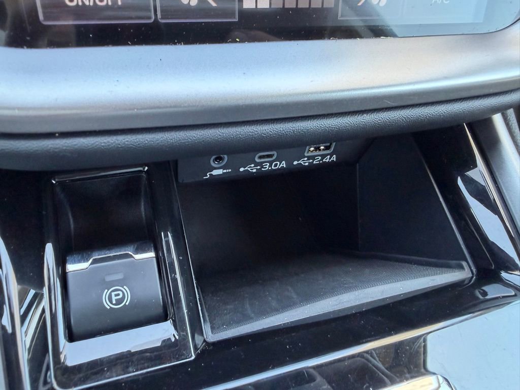 Used 2024 Subaru Outback Premium AWD/4WD image 23