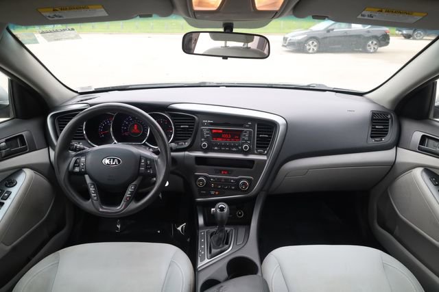Used 2013 Kia Optima LX FWD image 10