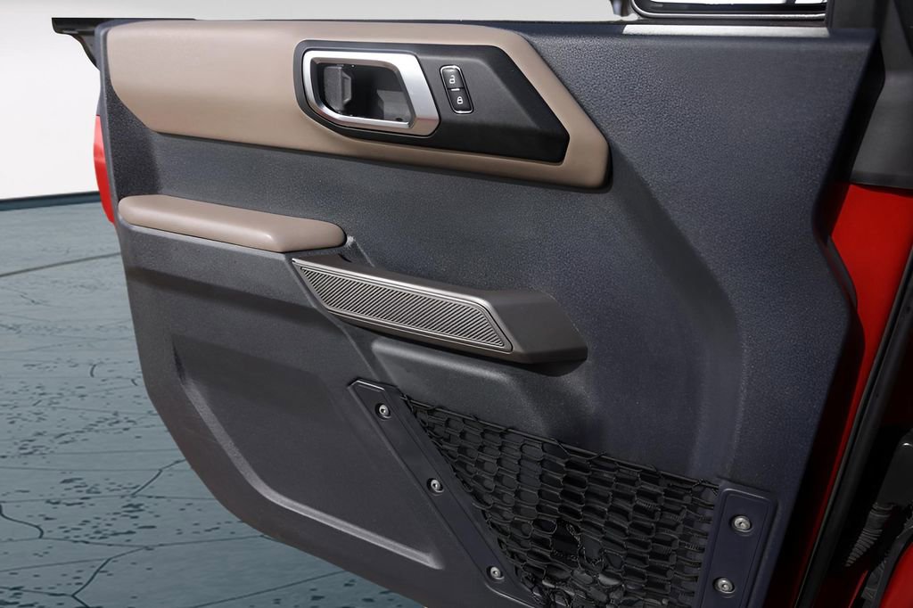 Used 2023 Ford Bronco Wildtrak image 24